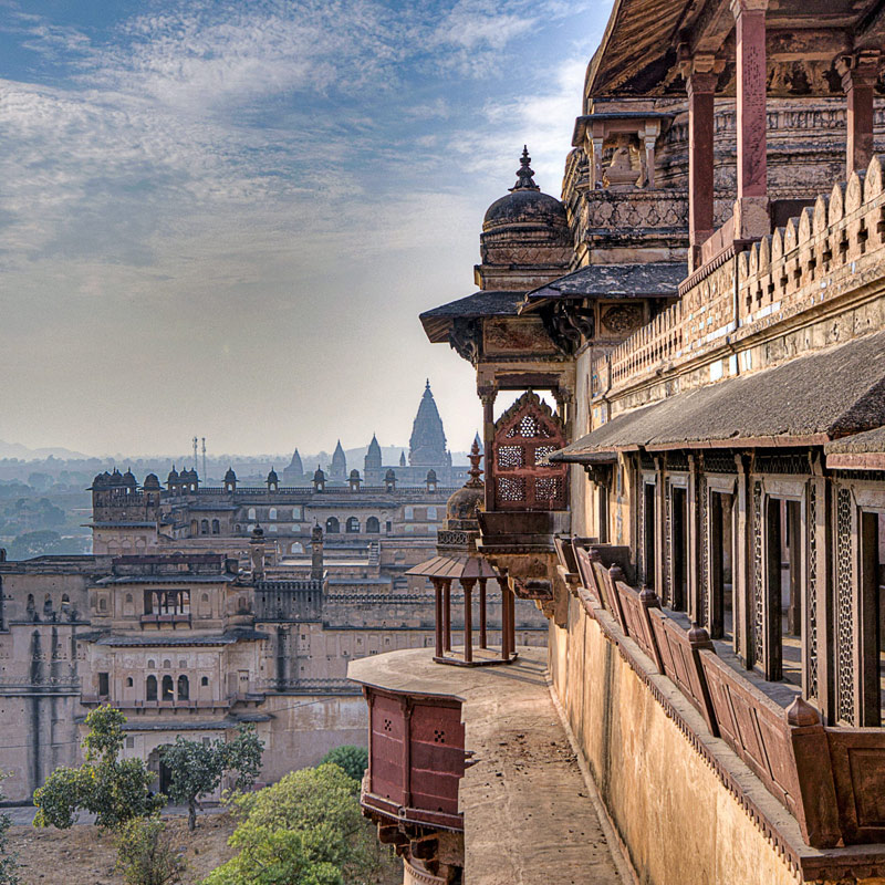 golden-triangle-tour-with-orchha-and-khajuraho